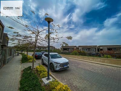 5 Bedroom Villa for Sale in 6th of October, Giza - WhatsApp Image 2025-05-15 at 11.39. 59_bfa125a1. jpg