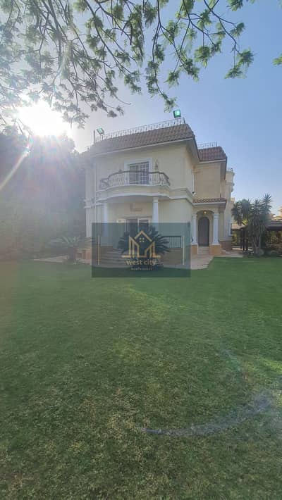 فیلا 4 غرف نوم للايجار في الشيخ زايد، الجيزة - IMG-20250515-WA0057. jpg