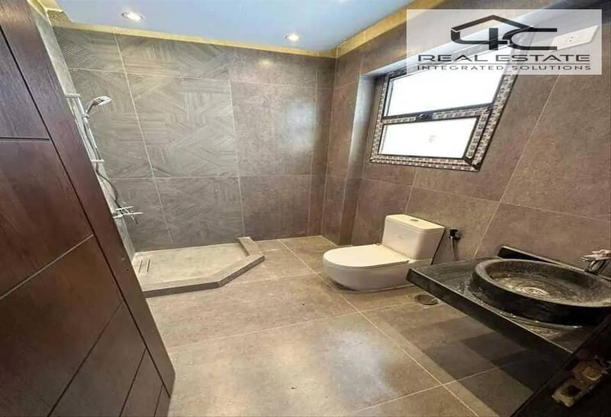 6 5948904-c1a2fo. png