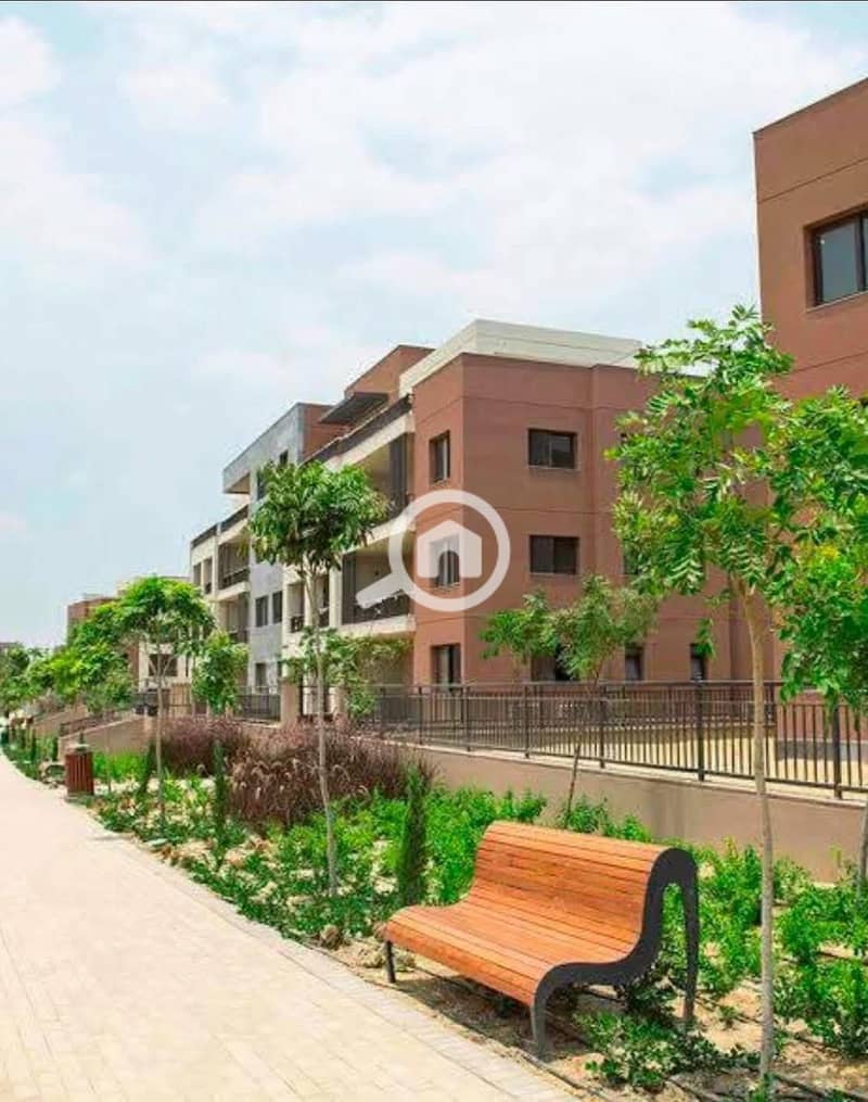 2 d09feb01-fc4b-41a0-8e55-0edaa4aa39ca. jpg