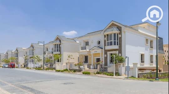 4 Bedroom Villa for Sale in New Cairo, Cairo - 3be80c80-27e2-4d15-85bd-e6610ca9590b. jpg