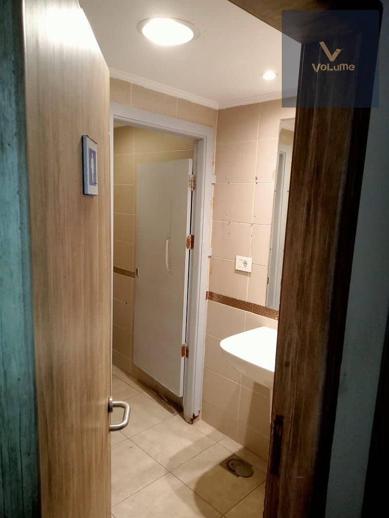 8 d0a39abb-40fc-40e3-a8a9-da6250c977fc. jpeg