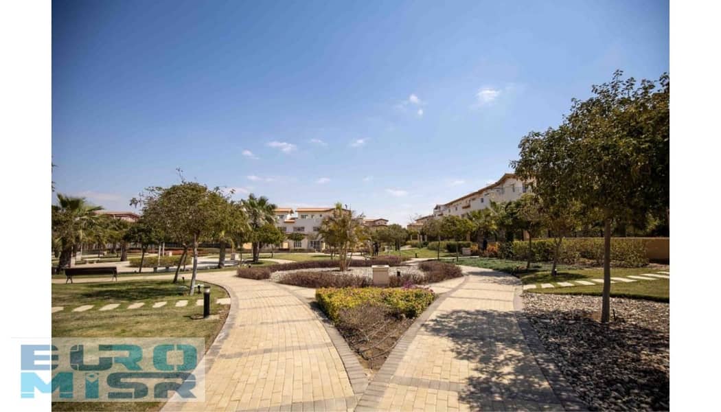 13 Hyde park New Cairo  Live Photos 3  (1)_pages-to-jpg-0011. jpg