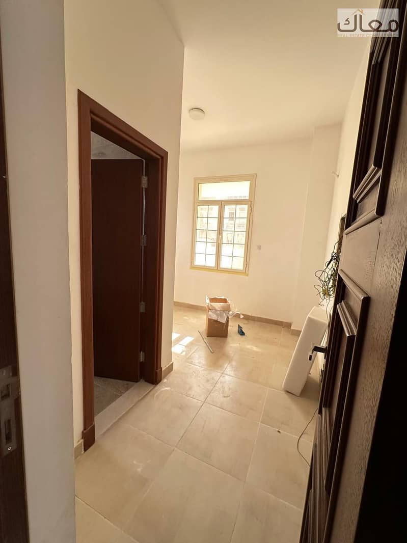 15 f4539085-2bd9-404b-bb82-155042c9b827. jpg