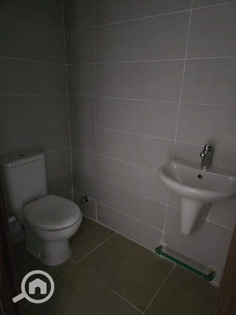 4 f07ddef2-abd7-4507-a9a1-57e95b7e501d. jfif. jpg