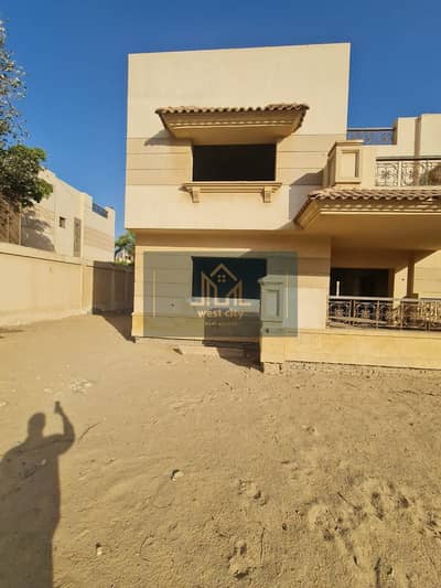 فیلا 5 غرف نوم للبيع في الشيخ زايد، الجيزة - IMG-20250518-WA0000(1). jpg