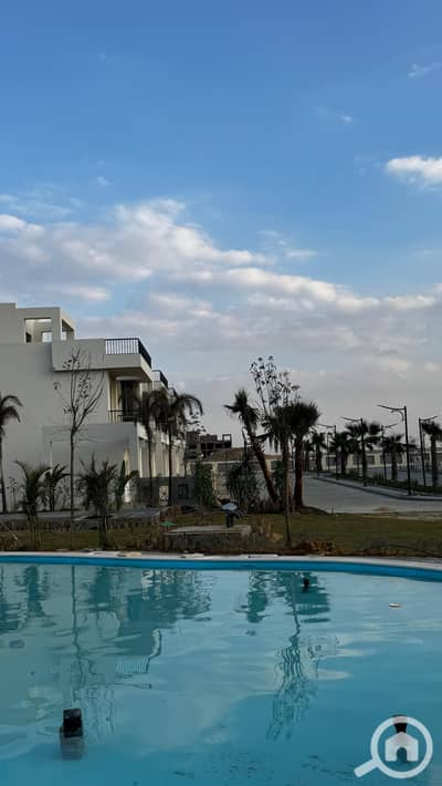 توين هاوس 5 غرف نوم للبيع في الشيخ زايد، الجيزة - IMG-20250518-WA0353. jpg