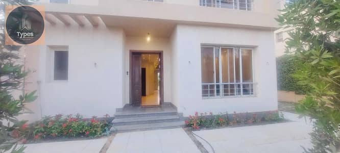فیلا 5 غرف نوم للبيع في 6 أكتوبر، الجيزة - IMG-20250518-WA0053. jpg