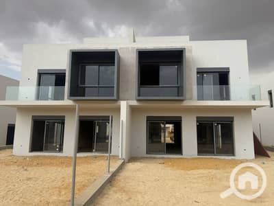 4 Bedroom Townhouse for Sale in Sheikh Zayed, Giza - e2e85666b01f4072981b23a6d4f40aca. jpg