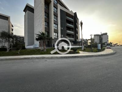 3 Bedroom Flat for Sale in Madinaty, Cairo - 1. jpeg
