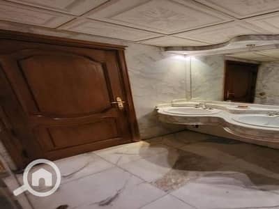Commercial Building for Sale in Heliopolis, Cairo - fa5c62a0-b2fb-11ef-b0ed-363b0c7e637f. jpg