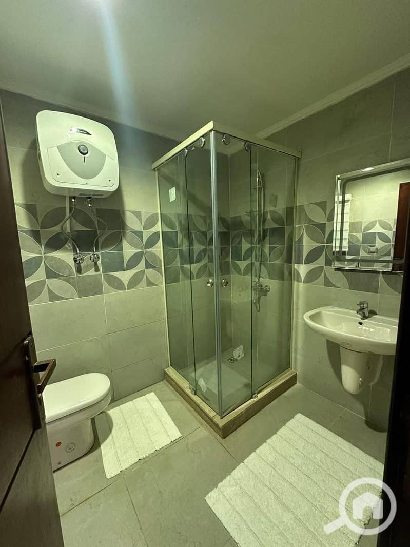 2 8dc10f87-60e3-48ab-9136-9a16ae56fa52. jpg
