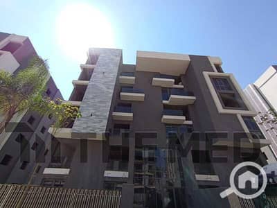 فلیٹ 3 غرف نوم للبيع في حدائق اكتوبر، الجيزة - IMG-20250519-WA0039. jpg