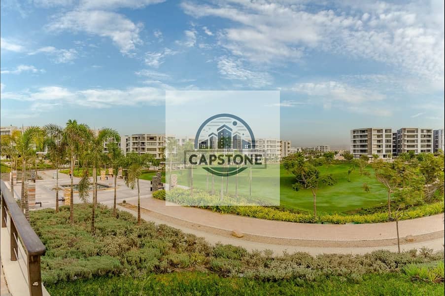 7 مساحات خضراء بكمبوند تاج سلطان. jpg