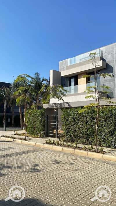 5 Bedroom Villa for Sale in Shorouk City, Cairo - 468391870_2697854570602333_1311696697307880353_n. jpg