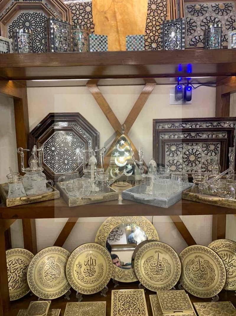 10 81569add-7c08-46d6-9169-5b92f4f8430a. jpg