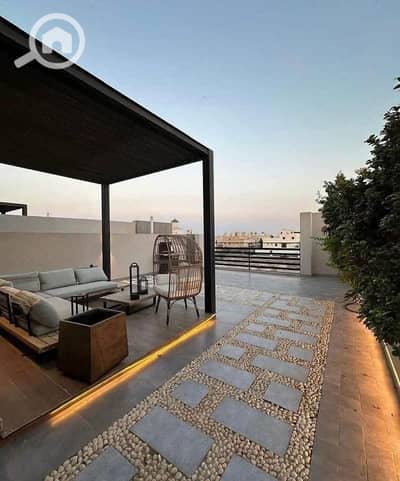 4 Bedroom Duplex for Sale in New Cairo, Cairo - 493898179_122212322750252912_4920512305569181408_n. jpg