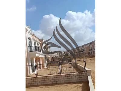 4 Bedroom Townhouse for Sale in New Cairo, Cairo - 0eb3d3ba-b968-49f4-be7d-e44ce5e679ef. jpg
