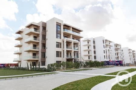 3 Bedroom Flat for Sale in New Cairo, Cairo - e8cfc8b5-c1ec-4240-aa76-325da4334fb9. jpg