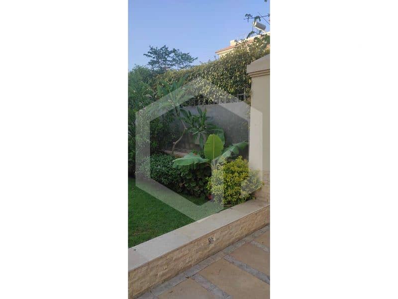 4 Al Patio 6 4. jpg