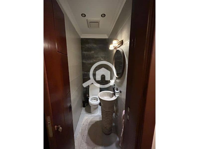 5 1f11a1dd-7fdf-43c3-a972-d11059d6c9a7. jfif. jpg