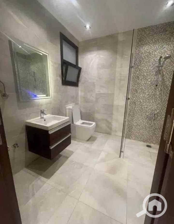 With a 5% down payment, a distinctive apartment for sale, immediate receipt, fully finished, with a fantastic view on the sea and the lagoon in New Al - Widok 5