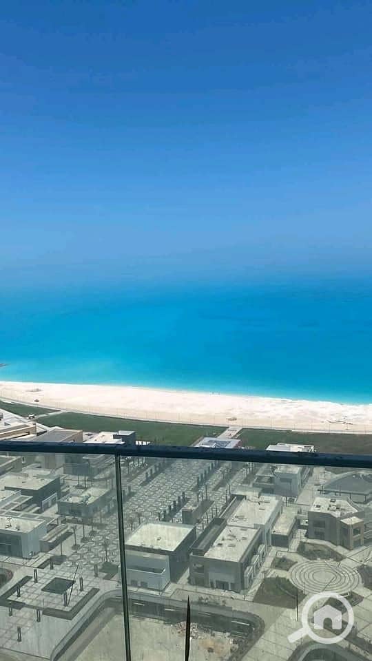 With a 5% down payment, a distinctive apartment for sale, immediate receipt, fully finished, with a fantastic view on the sea and the lagoon in New Al - Widok 6
