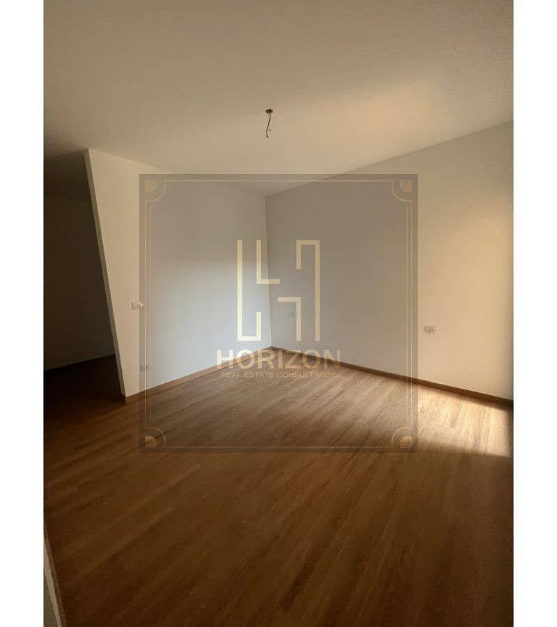 7 Compound Fifth Square Al Marasem كمبوند فيفث سكوير المراسم. jpg