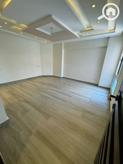 3 Bedroom Apartment for Sale in 6th of October, Giza - IMG-20250415-WA0061. jpg