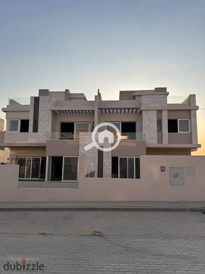 تاون هاوس 4 غرف نوم للبيع في 6 أكتوبر، الجيزة - WhatsApp Image 2025-01-15 at 2.54. 44 PM. jpeg