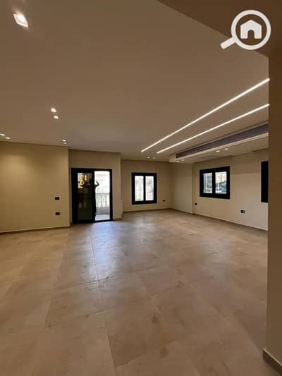 3 Bedroom Flat for Sale in Heliopolis, Cairo - 467525610_122127912740398745_7209365869409364409_n. jpg