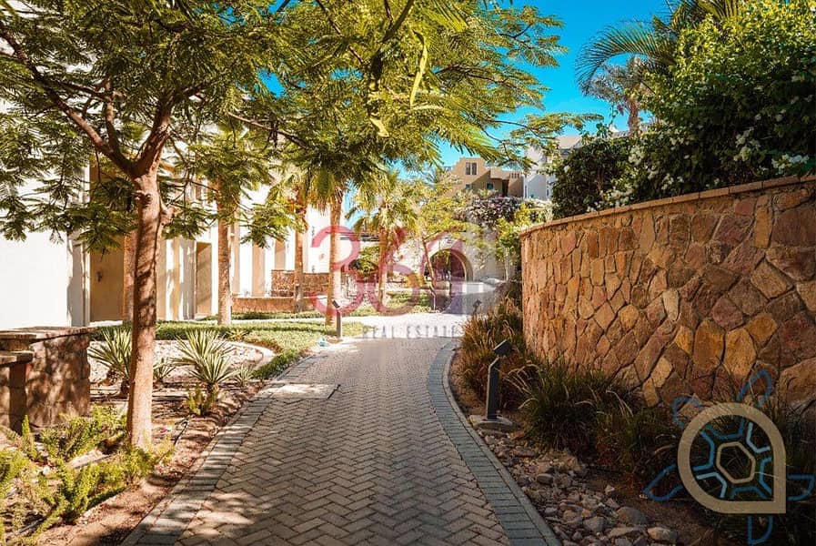 13 Azzurra Sahl Hasheesh Exterior-13_lg. jpg