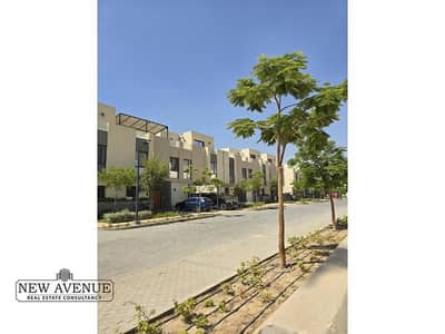 4 Bedroom Twin House for Sale in Shorouk City, Cairo - WhatsApp Image 2025-05-20 at 2.55. 05 PM (1). jpg
