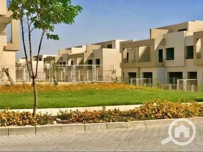 4 Bedroom Townhouse for Sale in 6th of October, Giza - 6491414-45d28o_800x600. jpg