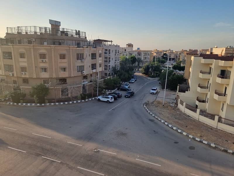 من المالك مباشرة: فيلا فاخرة للبيع في منطقة البنفسج – قريبة من واترواي