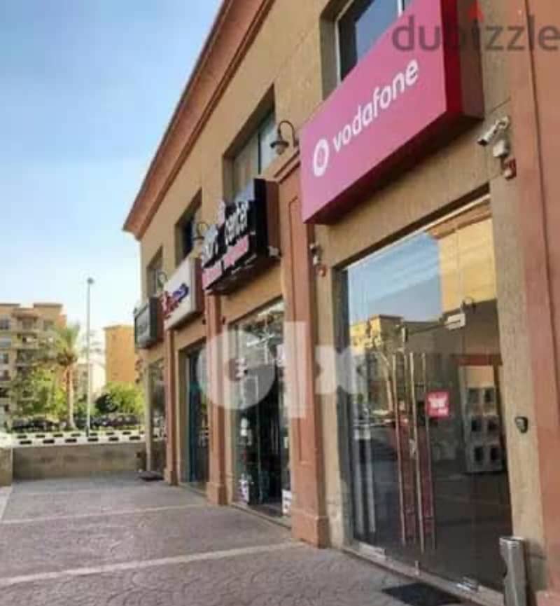 محل مميز جدا لايجار 200 متر السوق الشرقى الرحاب بجوار فودافون واتصالات محل مميز جدا لايجار 200 متر السوق الشرقى الرحاب بجوار فودافون واتصالات