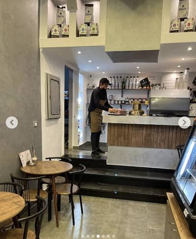 Retail for Sale in Smoha, Alexandria - محل مرخص للبيع جليم بشارع مصطفى فهمي مؤجر لبريد معروف