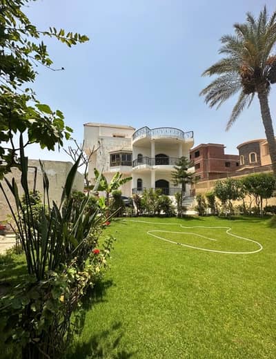 7 Bedroom Villa for Sale in 6th of October, Giza - فيلا في جرانا | villa in Garrana