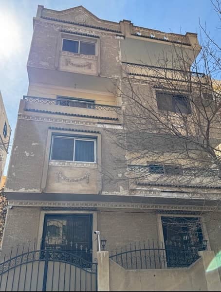 عماره للبيع بالحي الاول عماره للبيع بالحي الاول