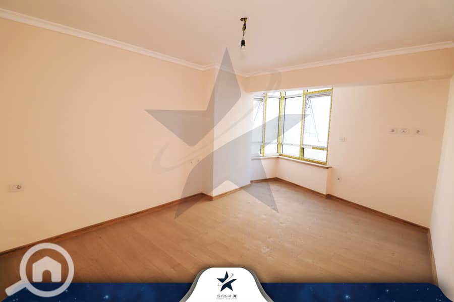 2 GRAND VIEW 6. jpg
