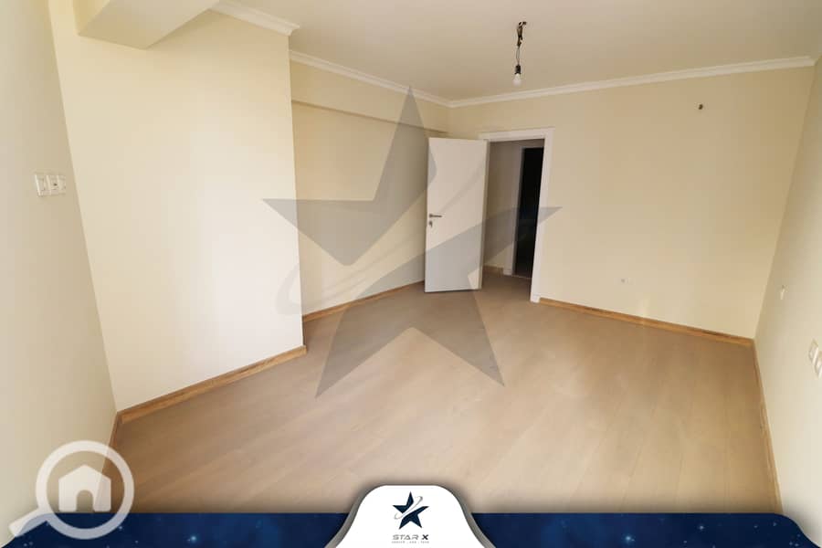 5 GRAND VIEW 1. jpg