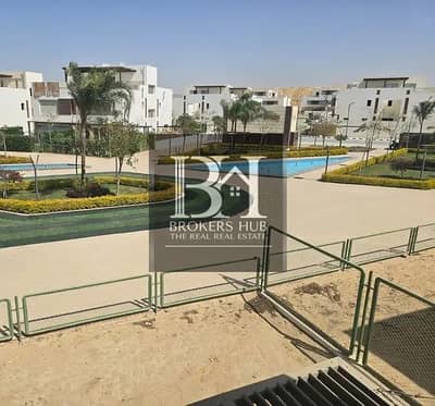 توين هاوس 3 غرف نوم للبيع في 6 أكتوبر، الجيزة - 8c1c5757e607450592c396feca54cd57. jpg