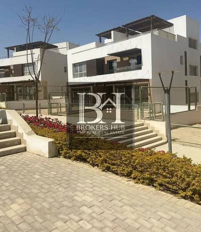 3 Bedroom Twin House for Sale in 6th of October, Giza - c22e842ba0b249d5886f87ff52a711b9. jpg