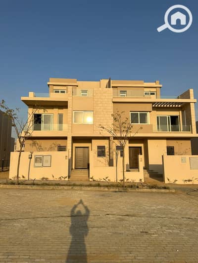 تاون هاوس 4 غرف نوم للبيع في 6 أكتوبر، الجيزة - WhatsApp Image 2025-01-18 at 06.50. 37_6ff578a3. jpg