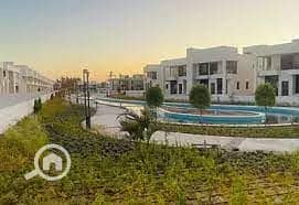 توين هاوس 5 غرف نوم للبيع في الشيخ زايد، الجيزة - images (4). jpg
