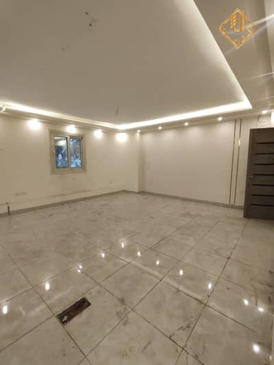 3 Bedroom Flat for Sale in Dokki, Giza - WhatsApp Image 2025-05-27 at 7.47. 49 PM. jpeg