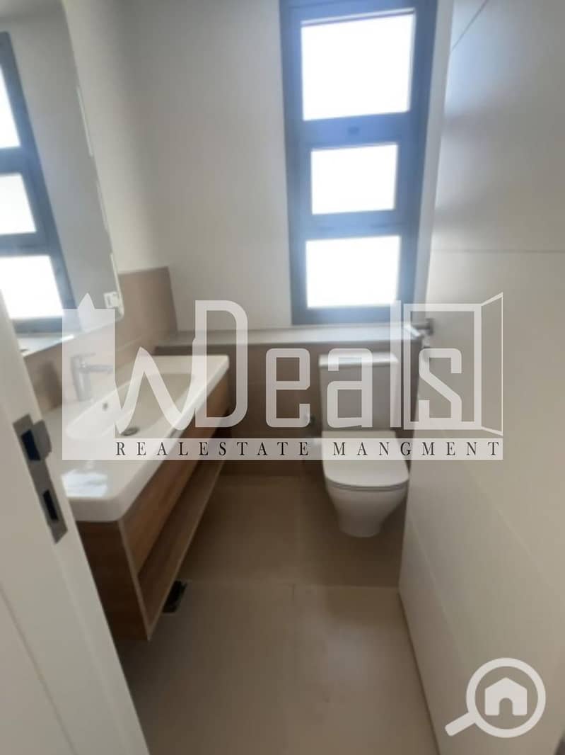 9 58fef17a-f01e-49c5-8440-1e23f0cbb092. jpg