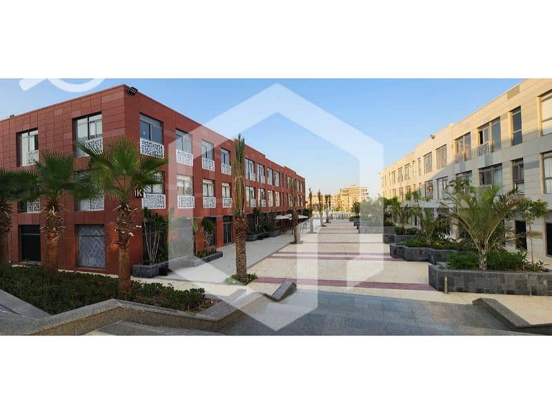 The Courtyard Dorra 1. jpg