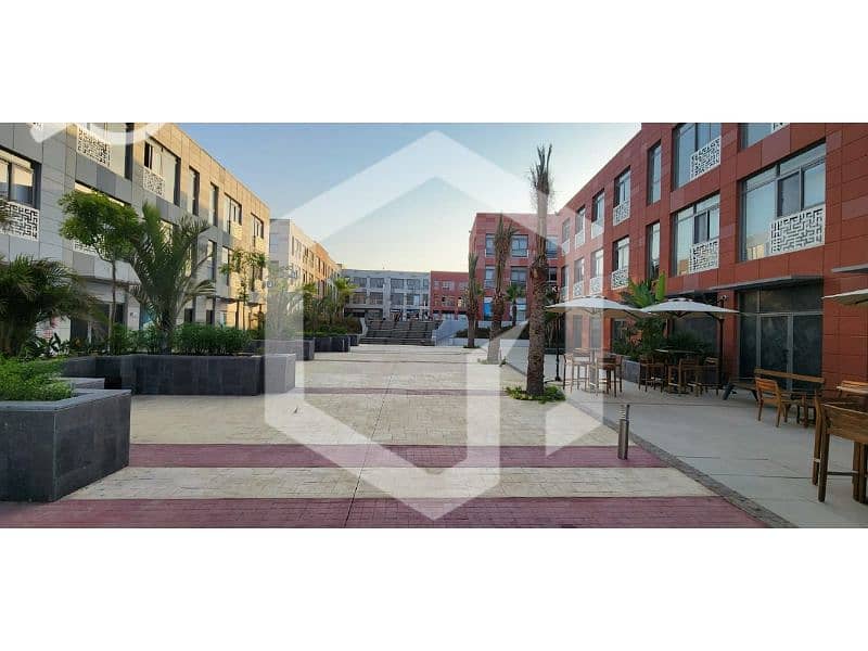 3 The Courtyard Dorra 3. jpg
