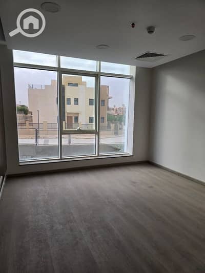 مکتب  للايجار في الشيخ زايد، الجيزة - eaad71c0-055c-4c92-ab82-f9c4e2a43702. jfif. jpg